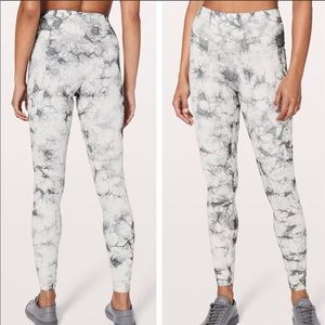 LuluLemon Wunder Under Pant Hi Rise Shibori Size 2